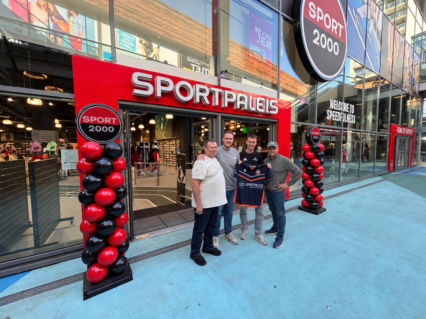 Sportpaleis op het shirt van Sporting Almere 1