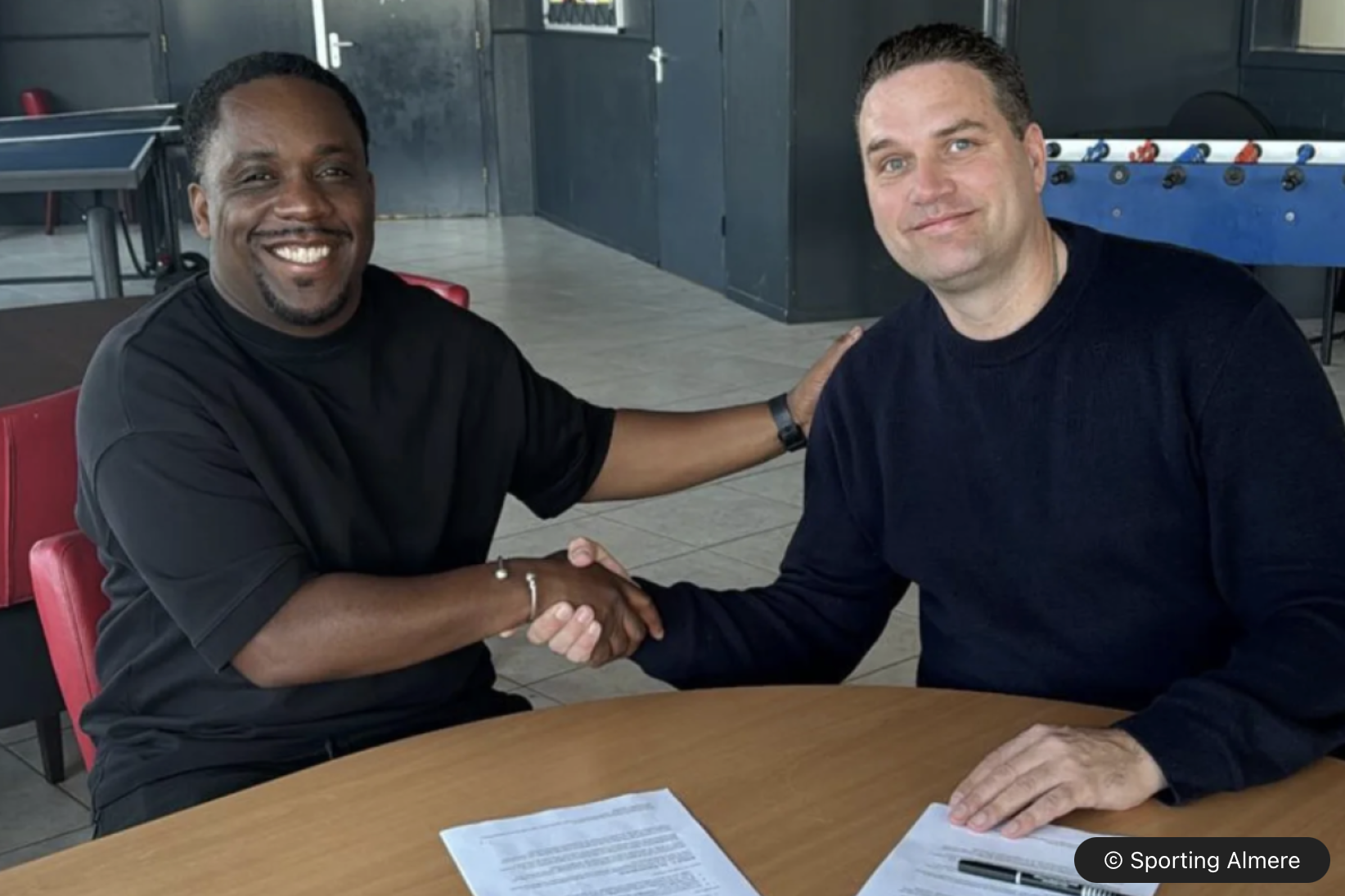 DENNIS CHIRINO WIL OMHOOG MET SPORTING ALMERE